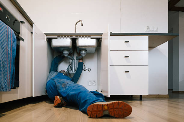 Professional Leak Detection technician working in Shelton, CT
